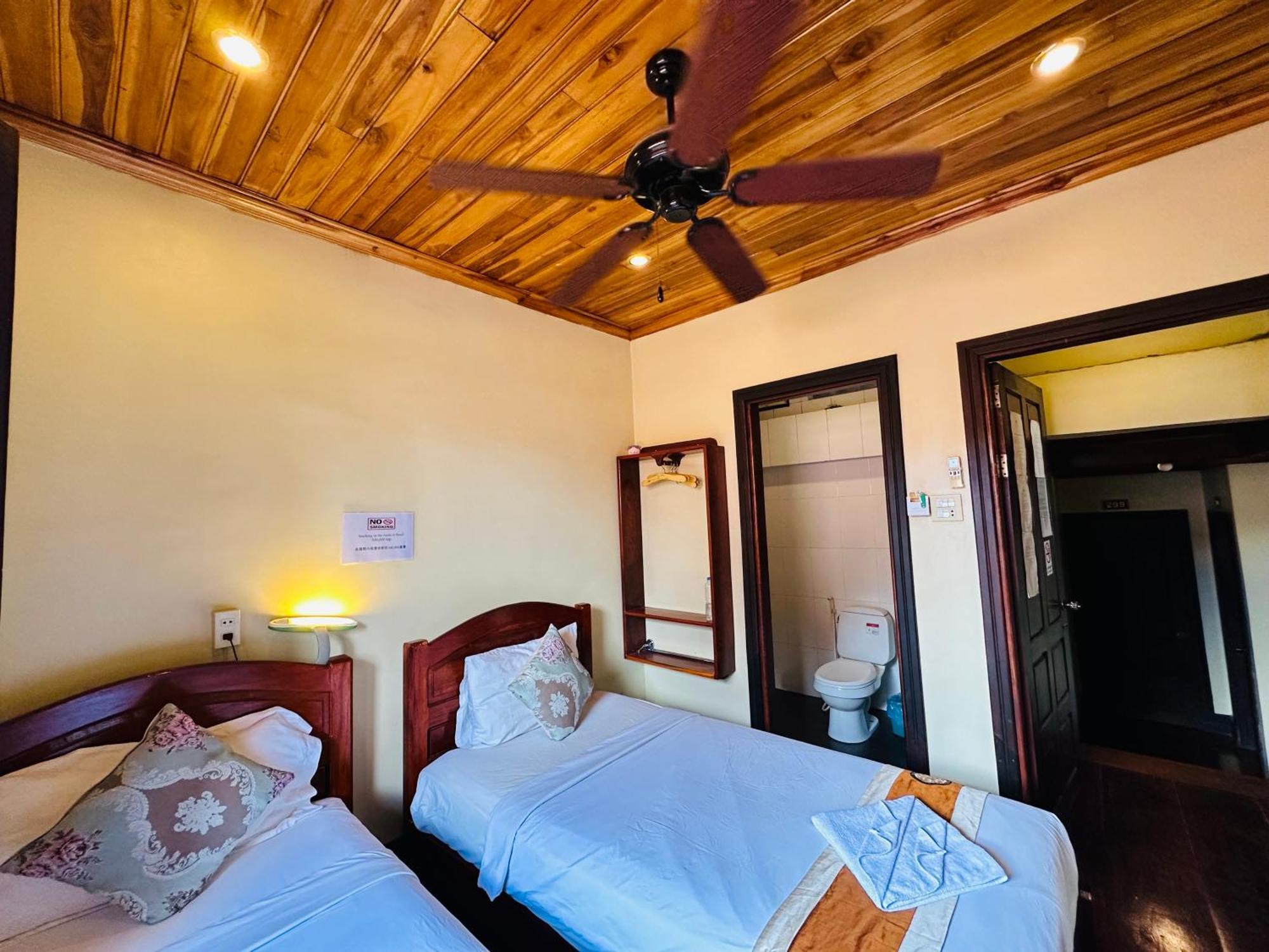 Anisa Mekong Riverside Villa Luang Prabang Ngoại thất bức ảnh
